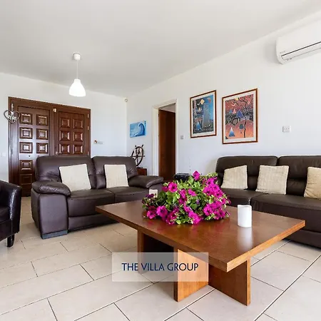 Villa 382 Argaka
